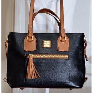 Dooney & Bourke 1975 Satchel EUC - Unique Stylish